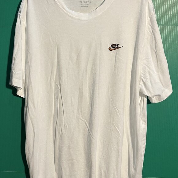 Nike White T-Shirt Men’s 3XL – The Nike Tee Embroidered Swoosh Logo Made in Jord - Picture 1 of 5